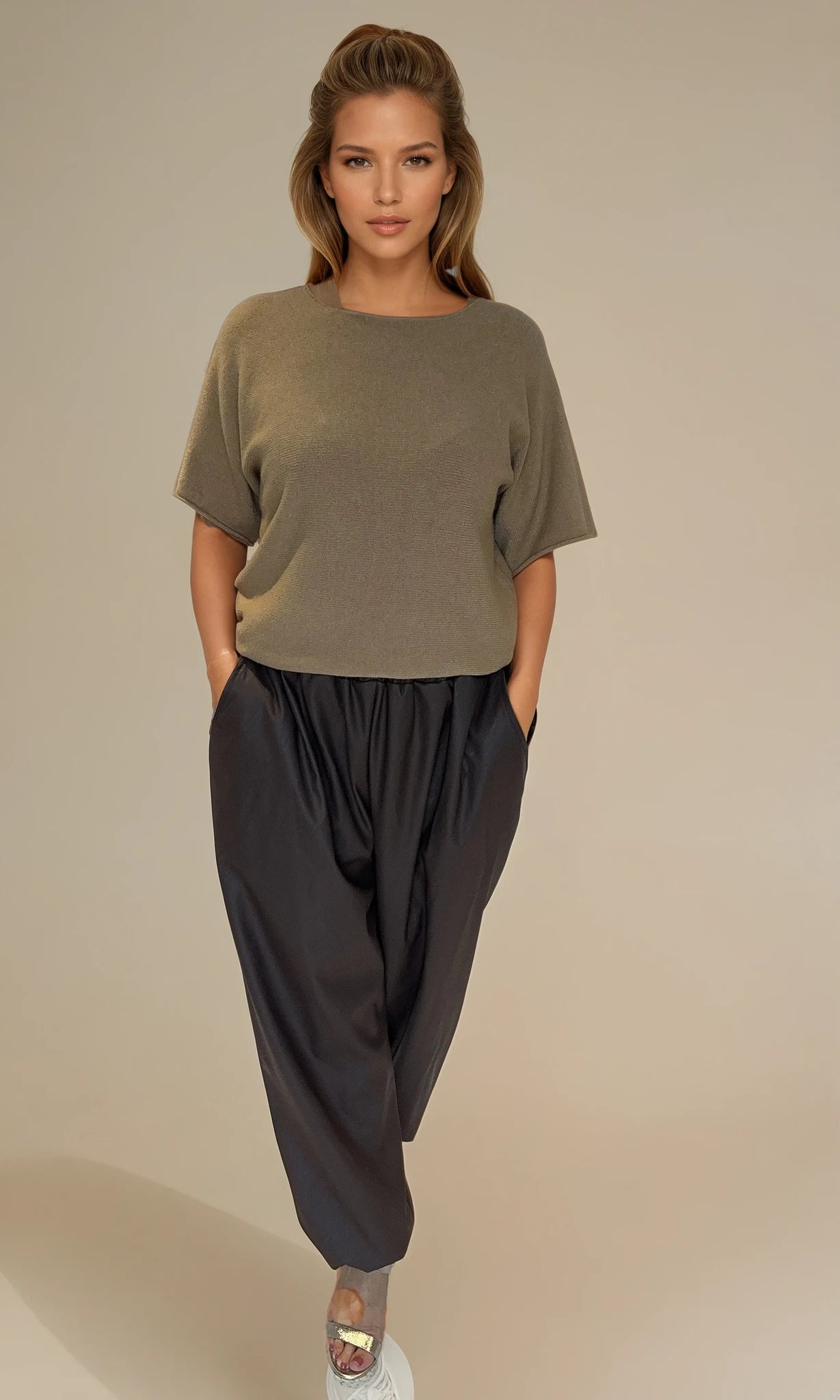 Saskia leather look trouser