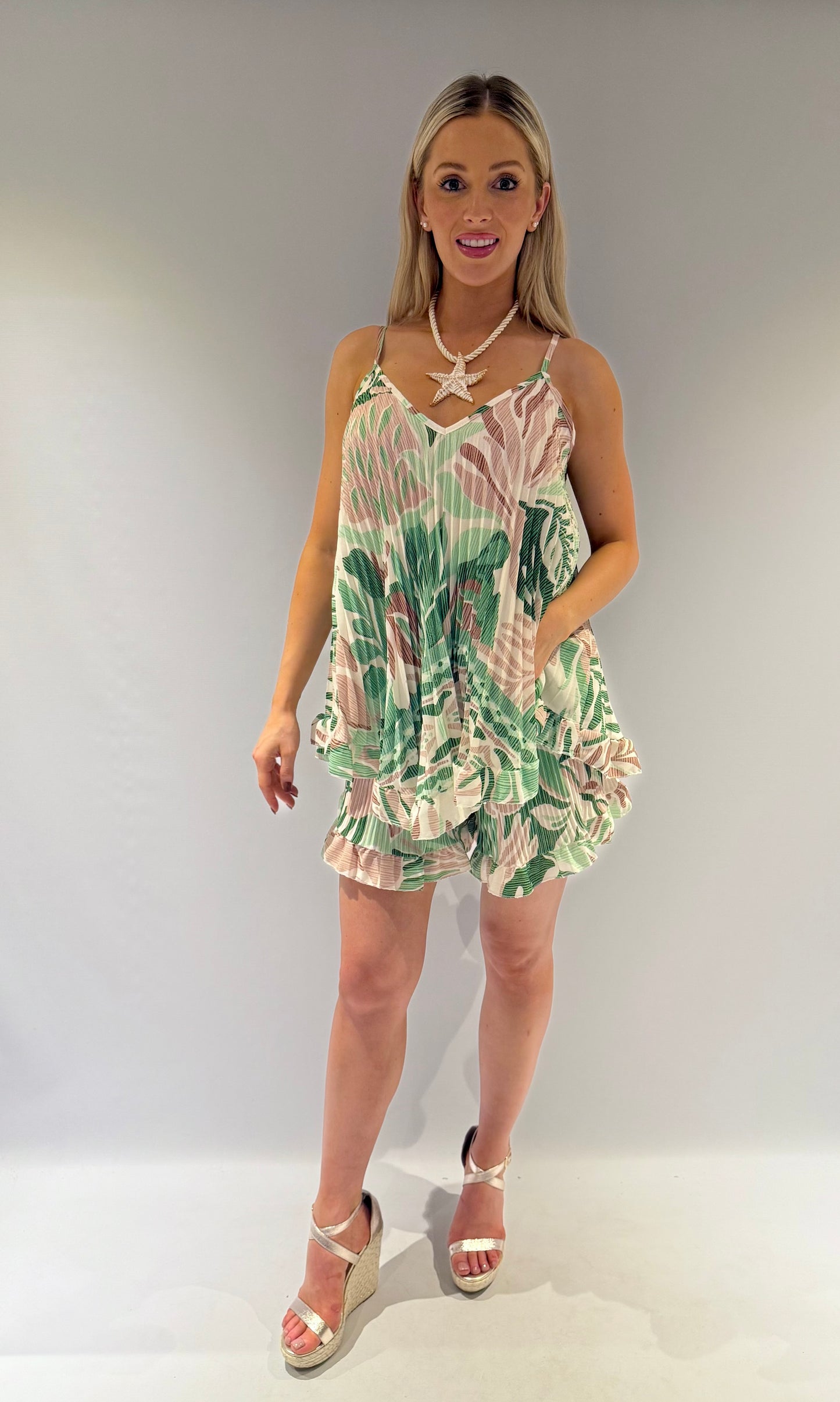 Mykonos Pleat Short set