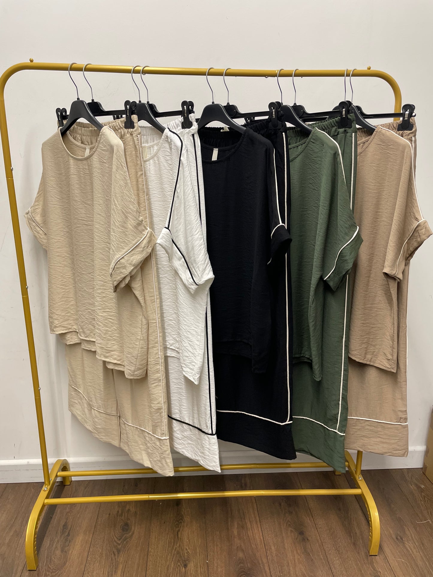 Pipped Edge Co-ord