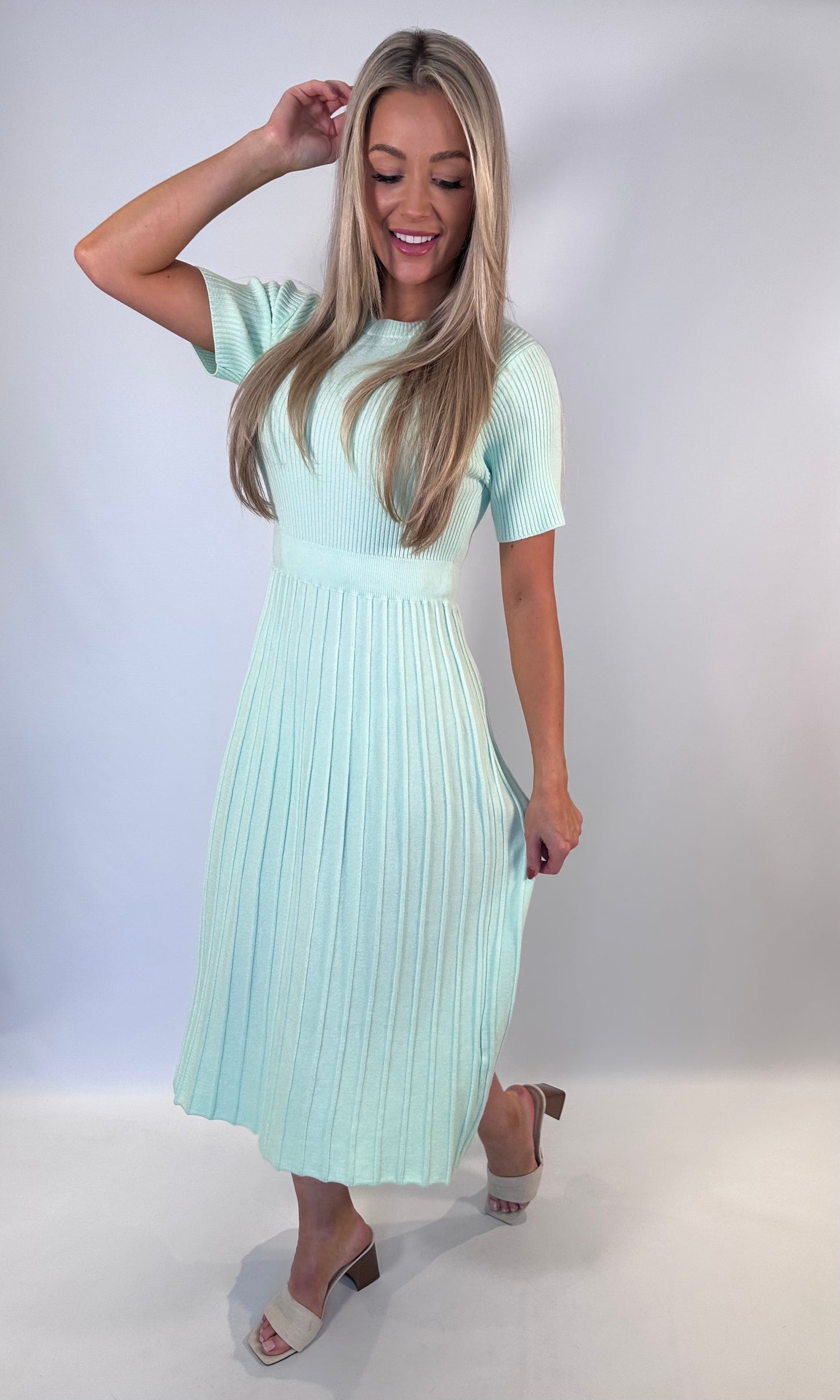 Knitted Pleat Midi Dress