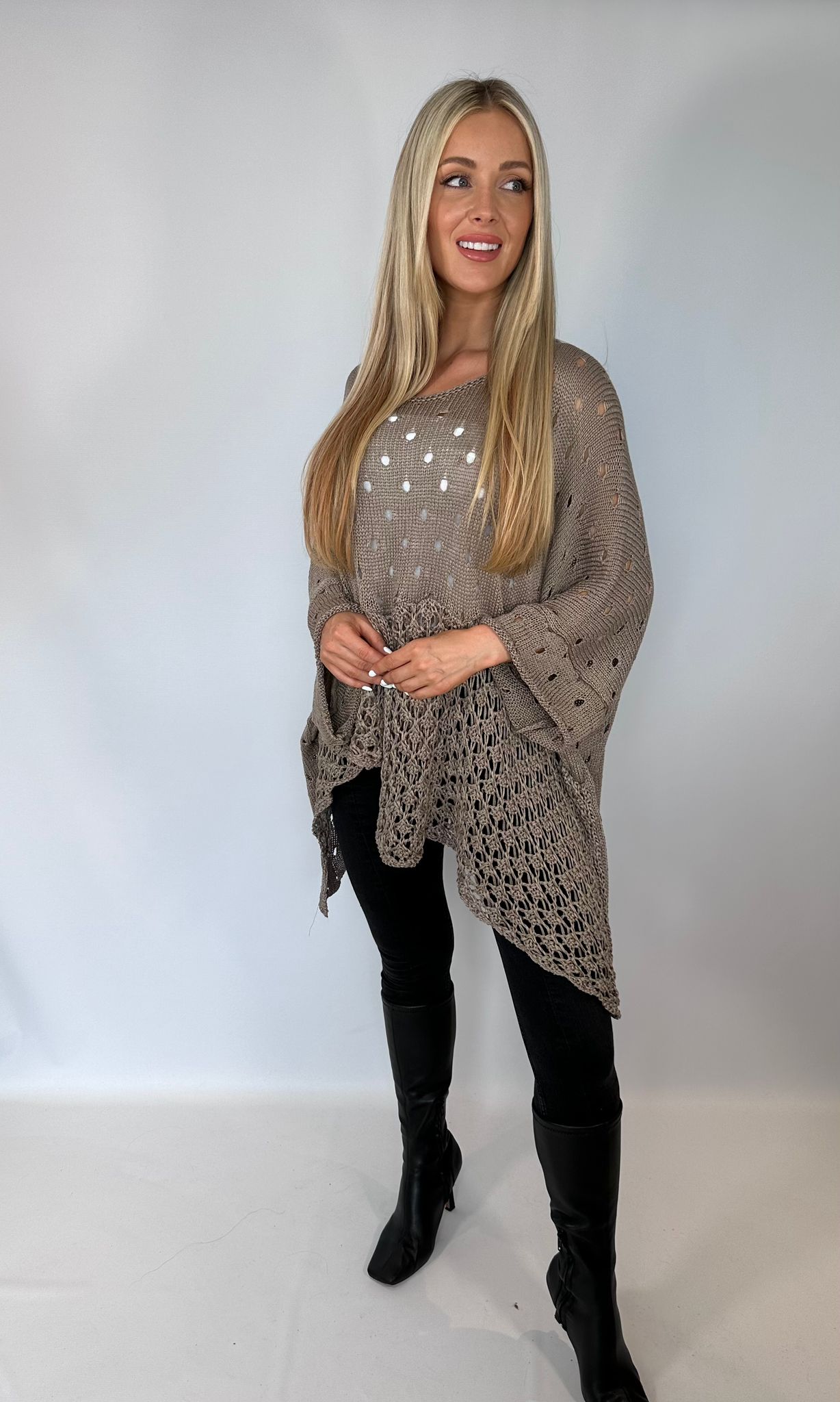 Wholesale Pippa Oversized knit for Boutique Retailers - Catwalk style wholesale