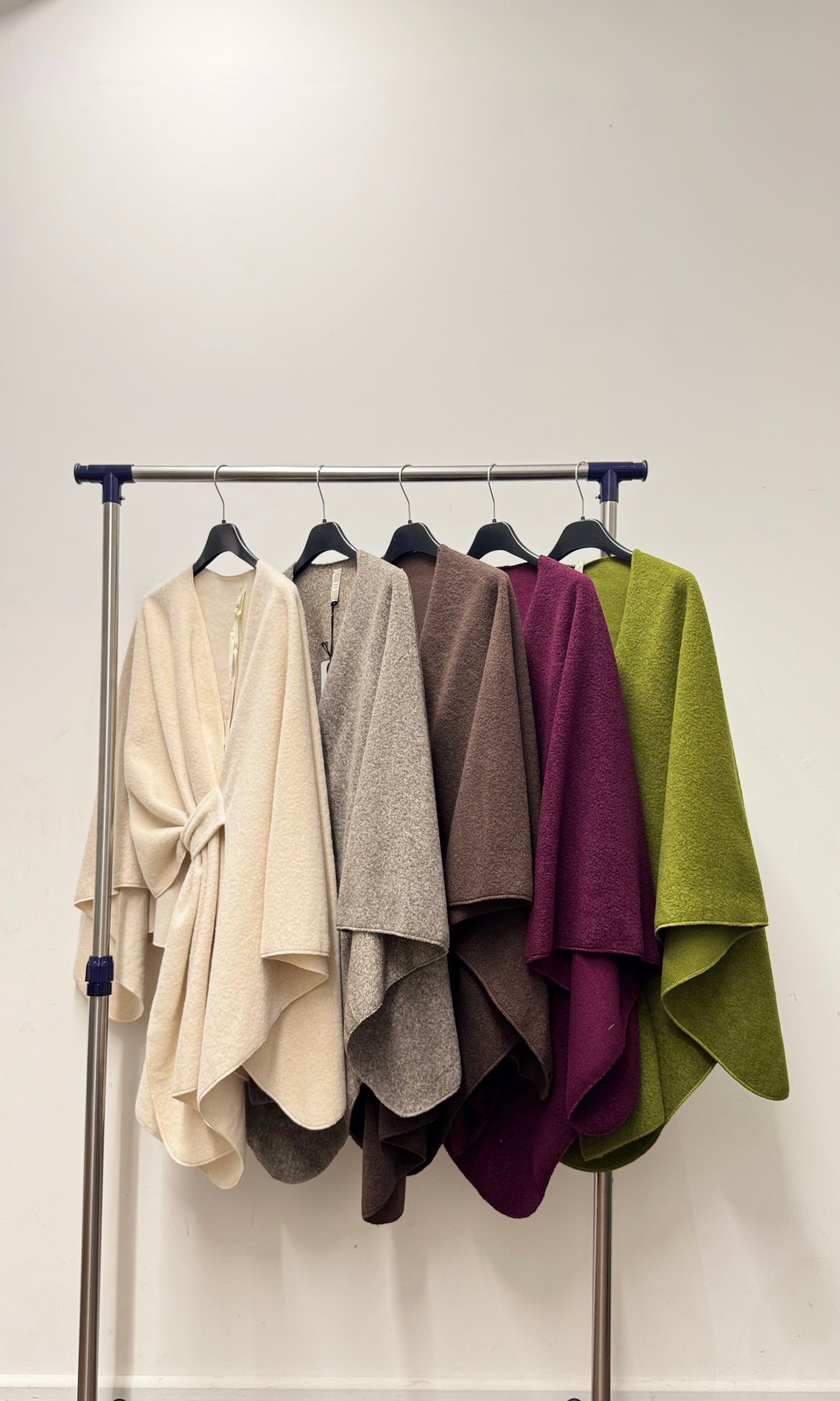Aria Crossover Cape