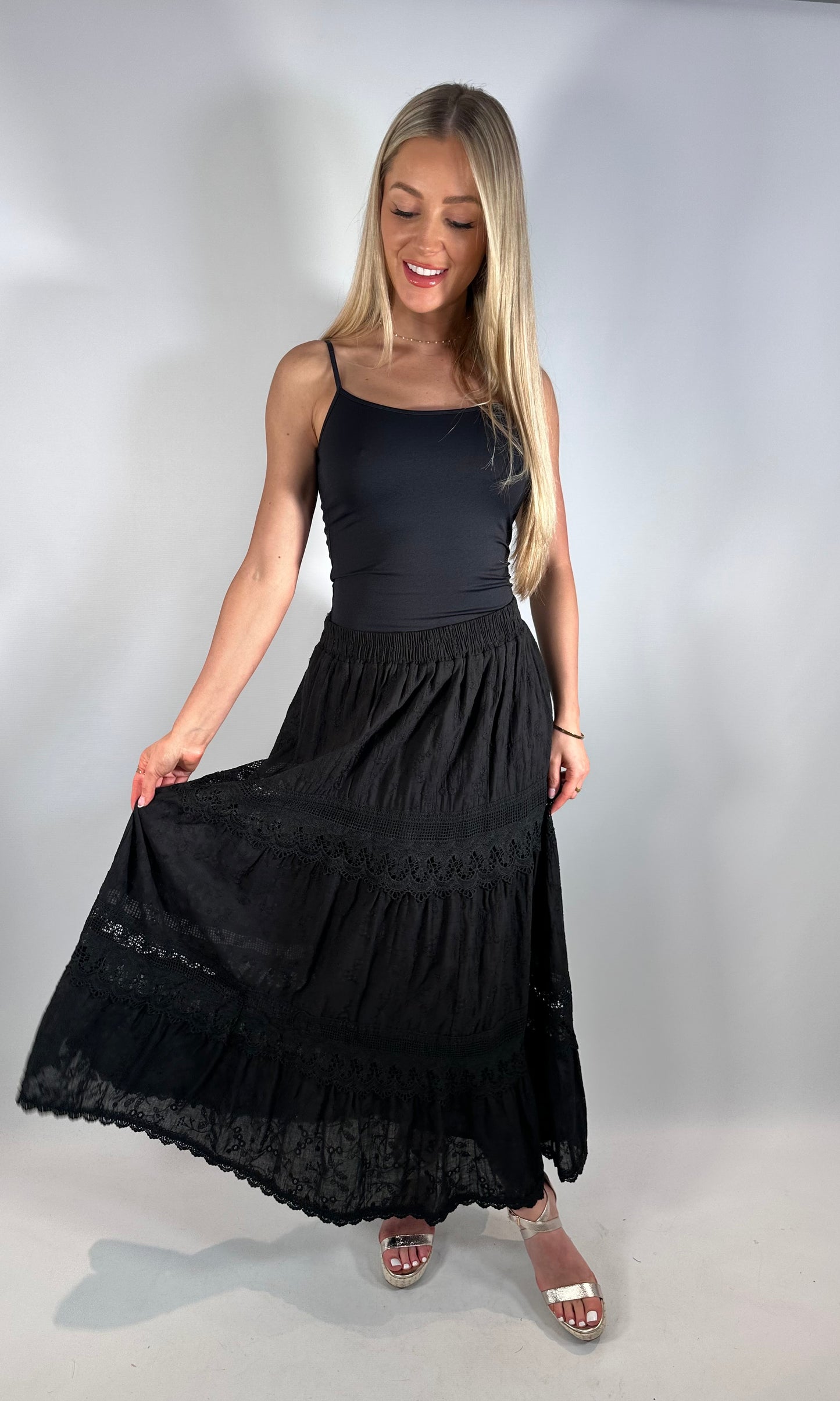 Embroidery anglaise Skirt