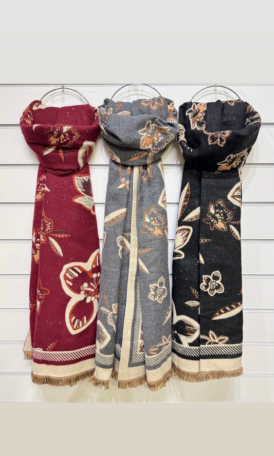 Border bloom scarf