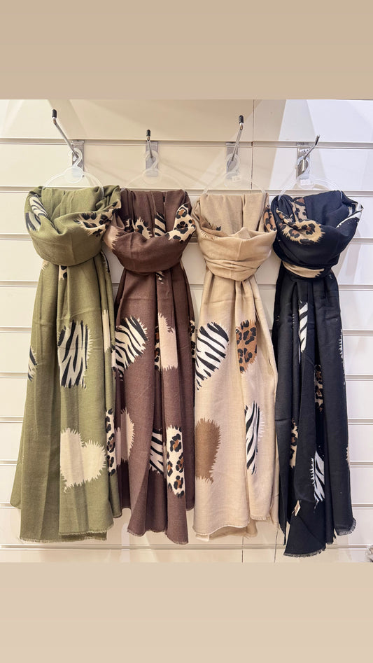 Wild hearts scarf