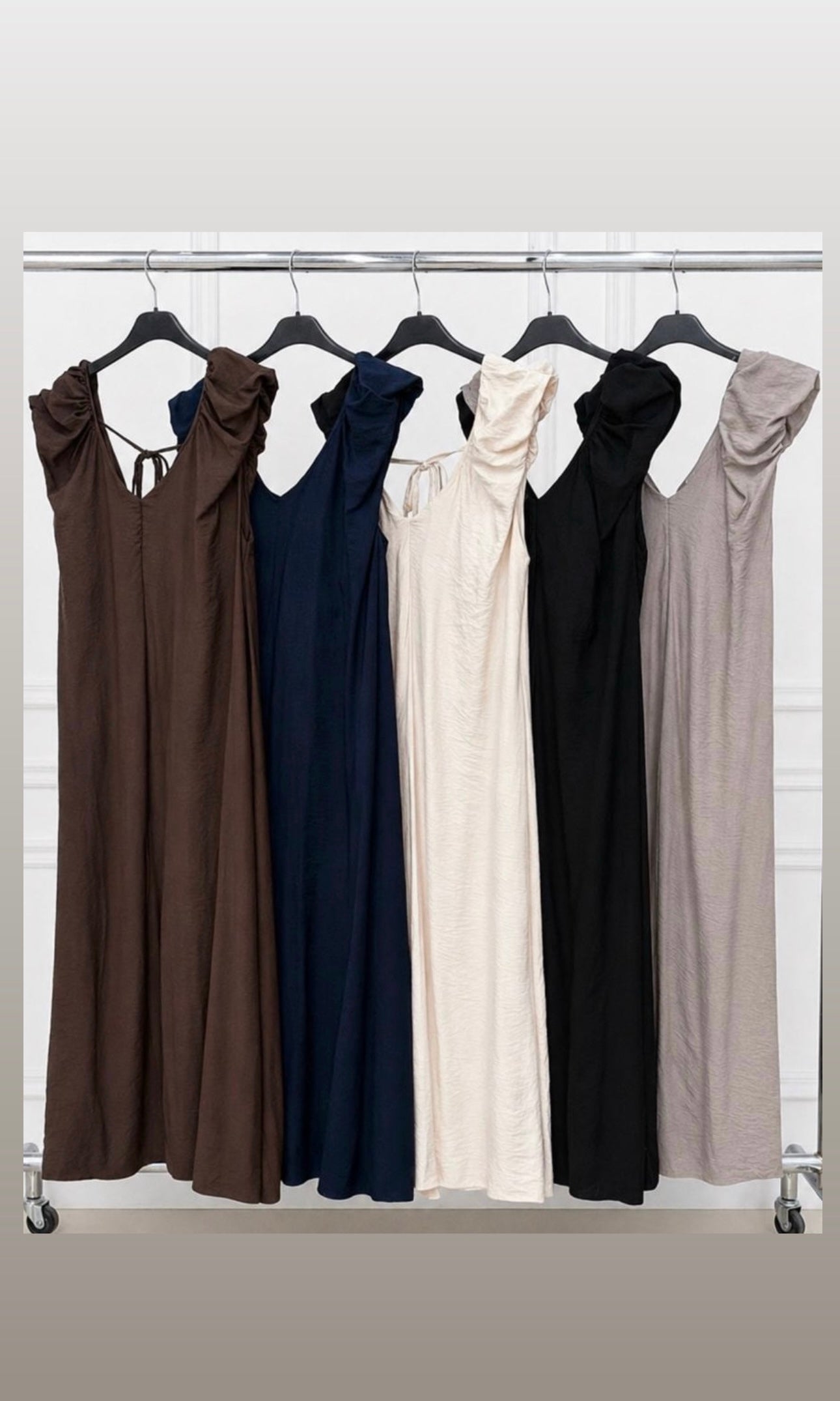 Wholesale Petra Soft Puff Shoulder Dress for Boutique Retailers - Catwalk style wholesale