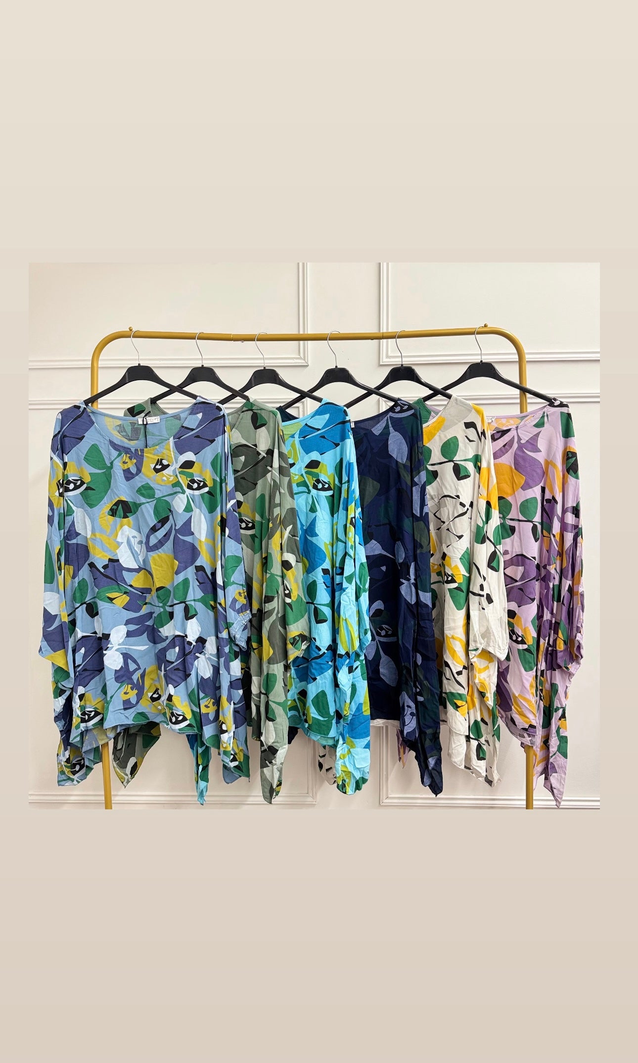 Wholesale Sara oversized print top for Boutique Retailers - Catwalk style wholesale