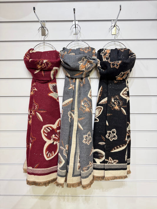 Border bloom scarf