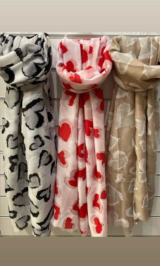 Heart scarf