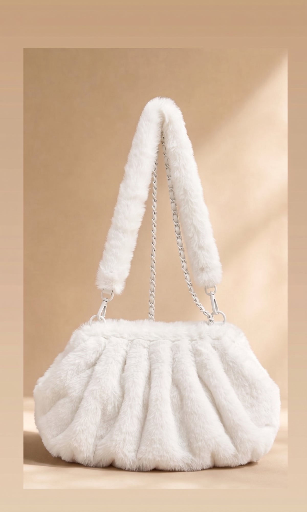 Wholesale ​Coco faux fur bag - Catwalk style