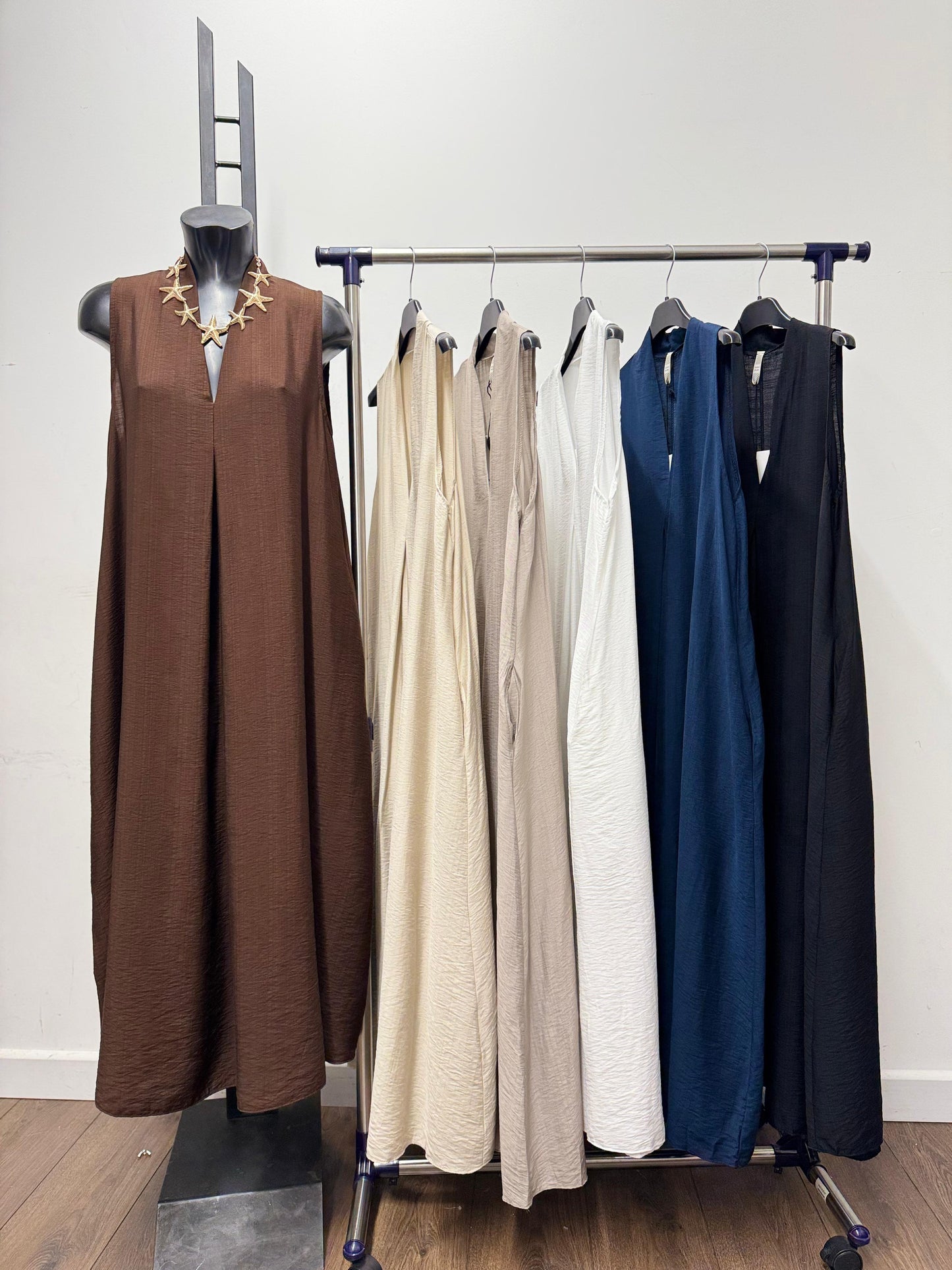 Chloe Simplicity Pocket Dress