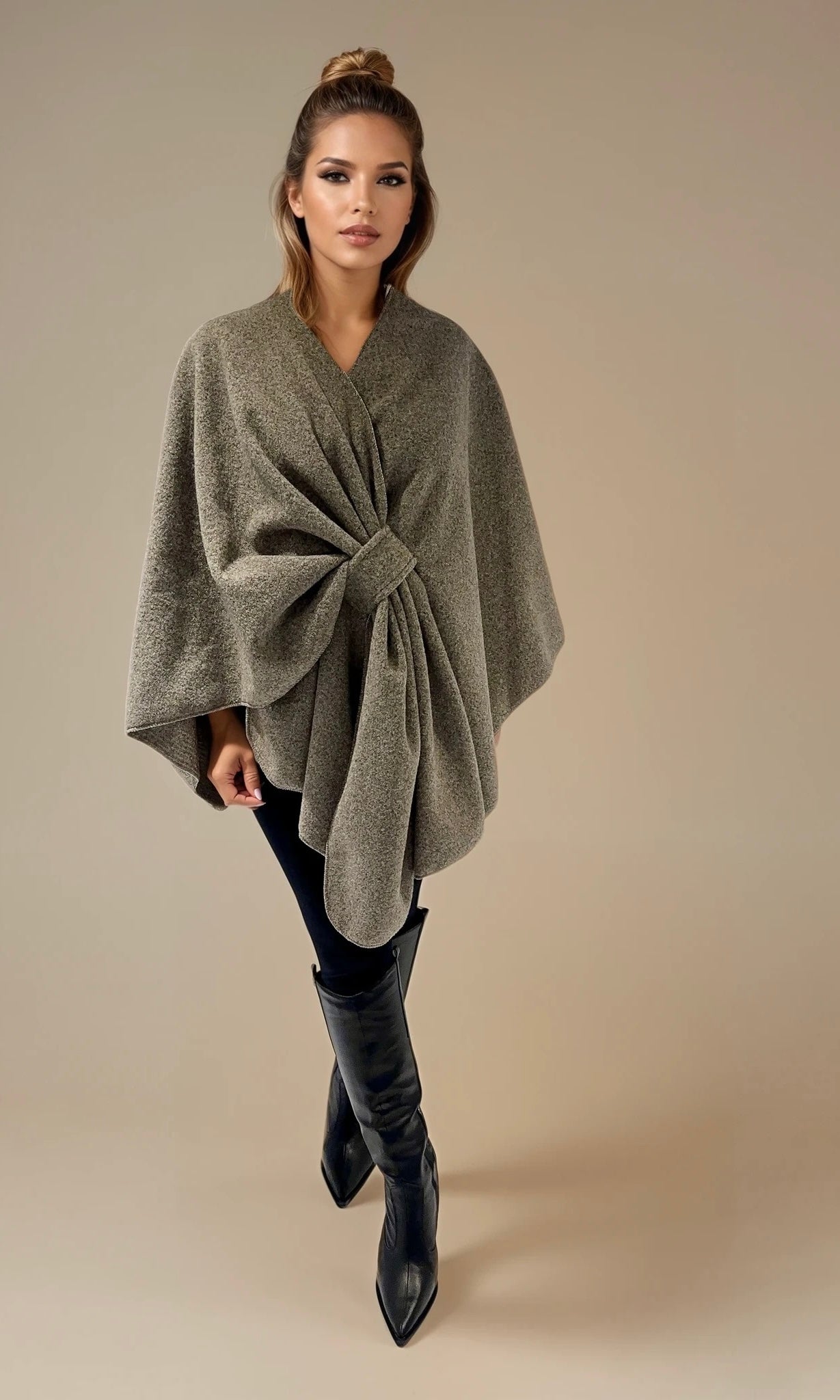 Aria Crossover Cape