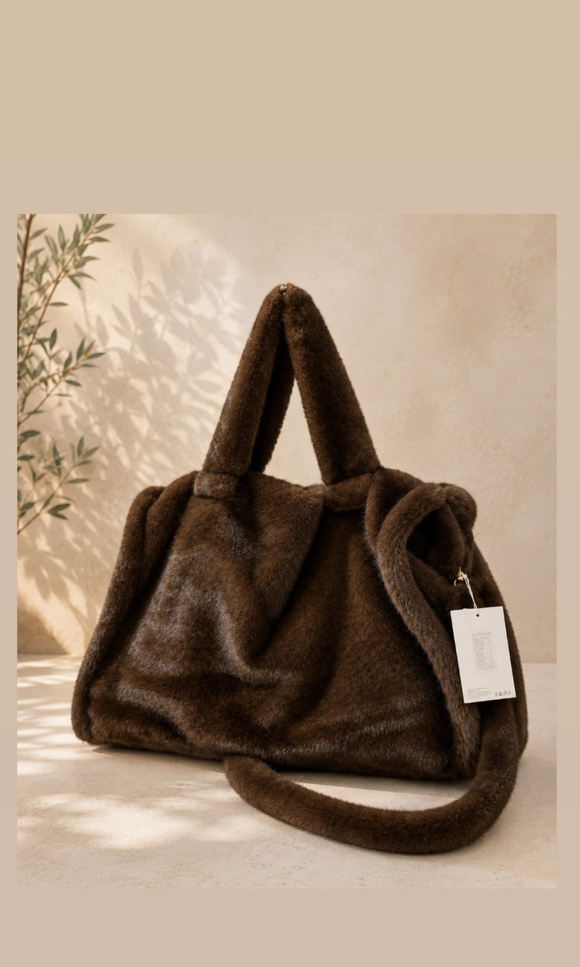Vogue oversize faux fur bag
