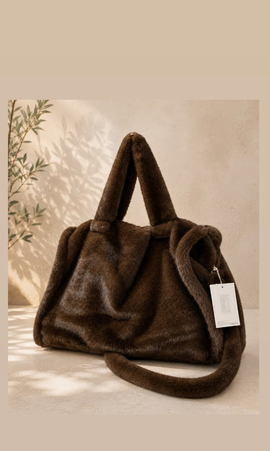 Vogue oversize faux fur bag